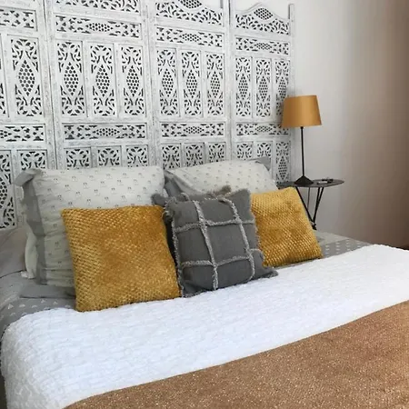 Le Jardin De La Cite Oda ve Kahvaltı