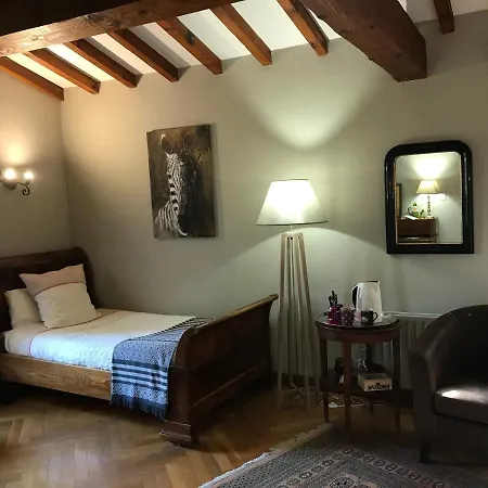 Le Jardin De La Cite Oda ve Kahvaltı 3*